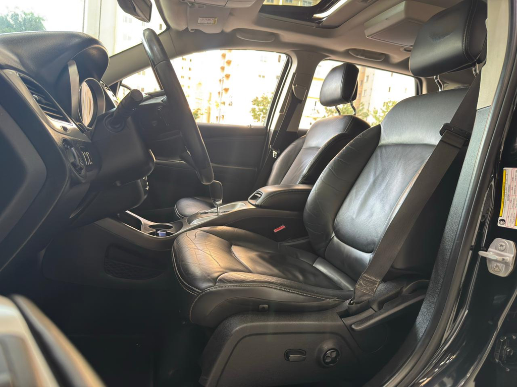 Dodge Journey Preto