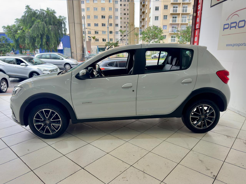 Renault Sandero Branco