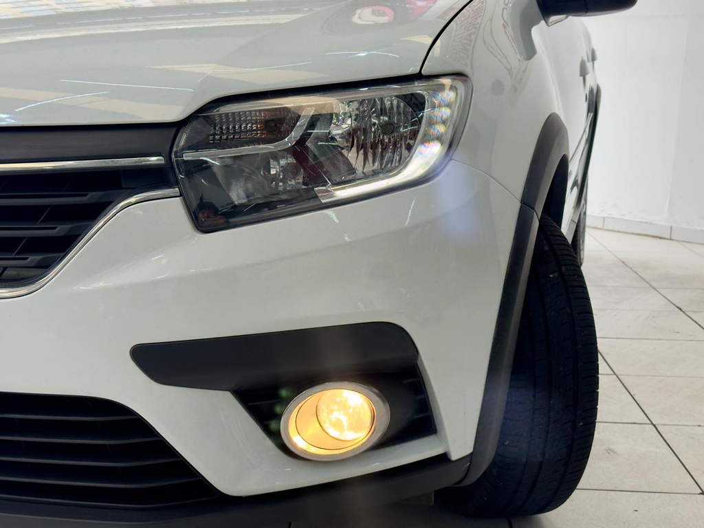 Renault Sandero Branco