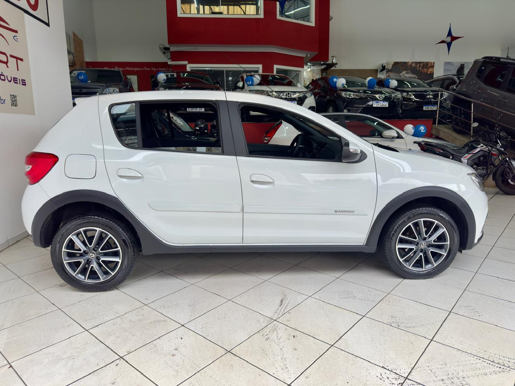 Renault Sandero Branco