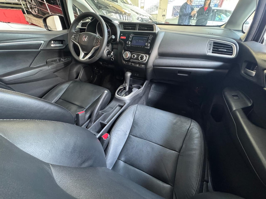 Honda Fit Preto