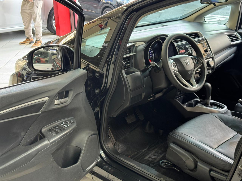 Honda Fit Preto