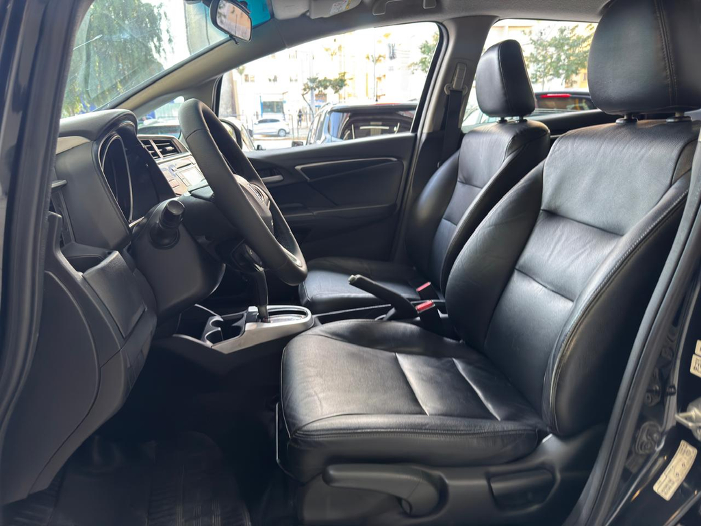 Honda Fit Preto