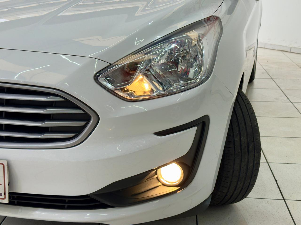 Ford Ka Sedan Branco
