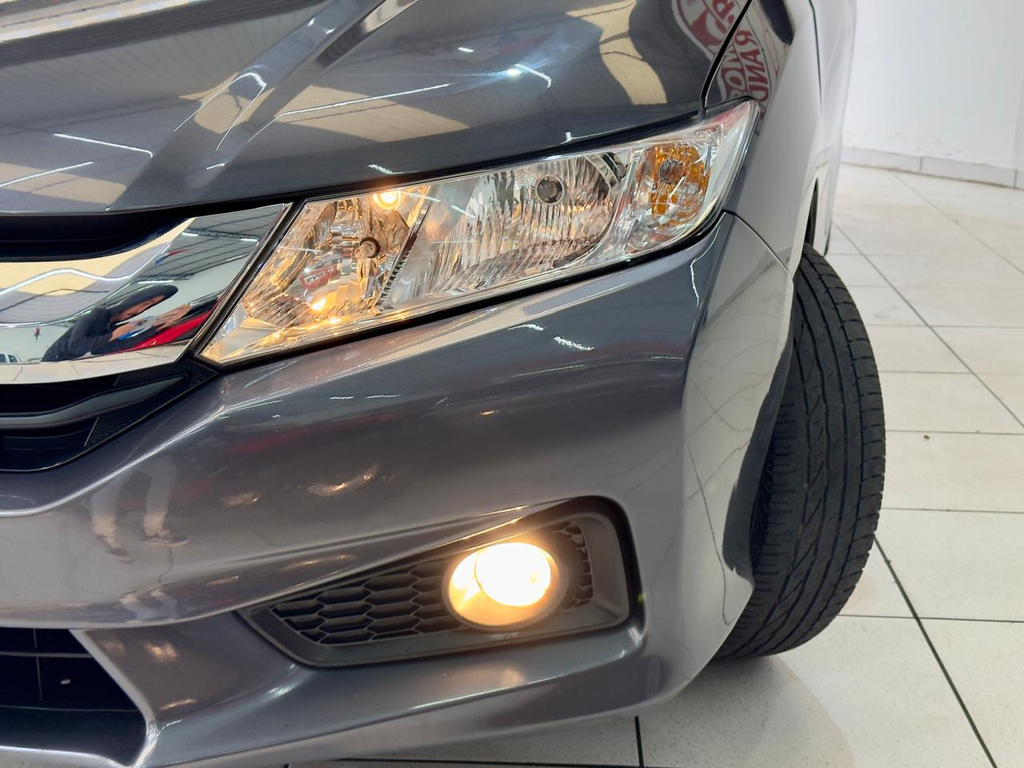 Honda City Cinza