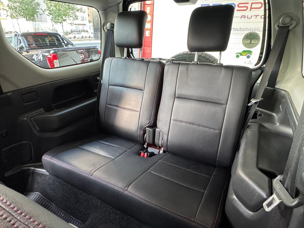 Suzuki Jimny Preto