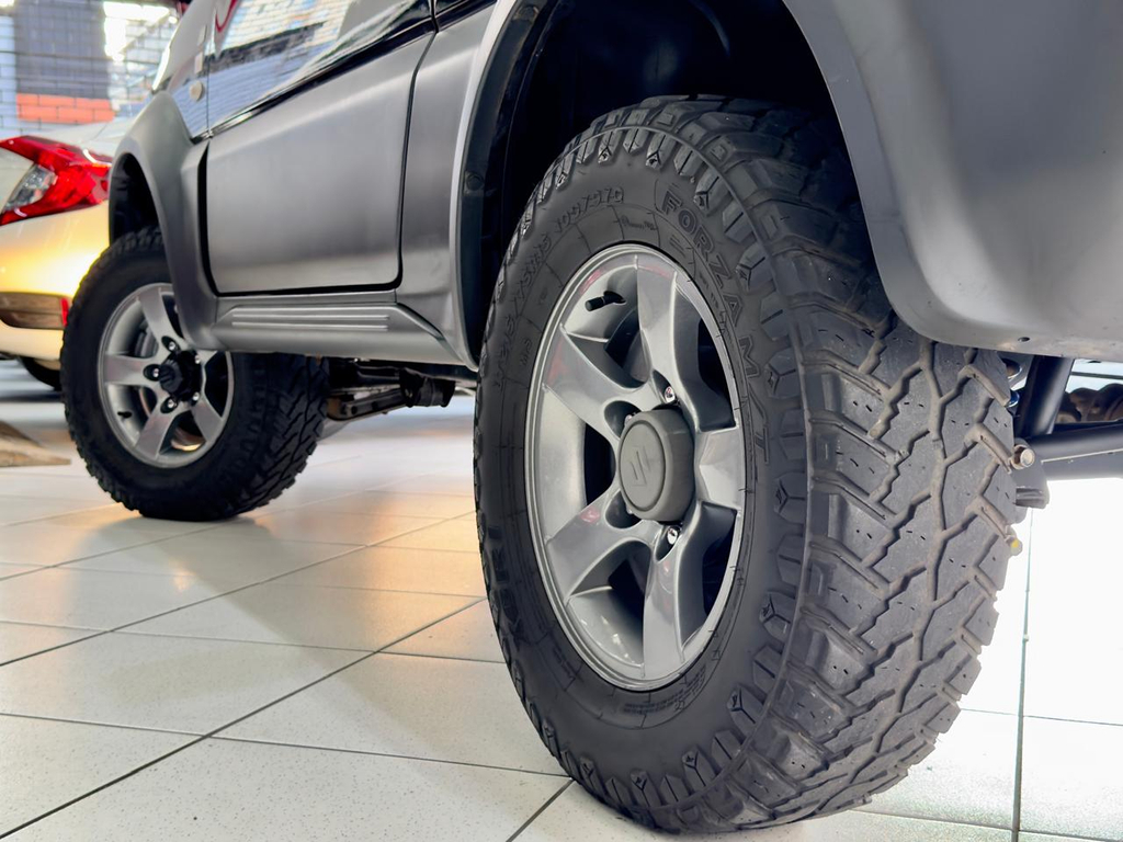 Suzuki Jimny Preto
