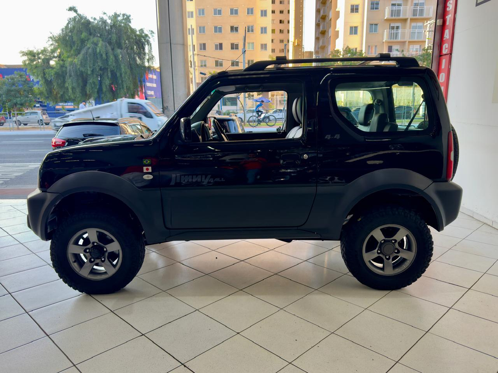 Suzuki Jimny Preto