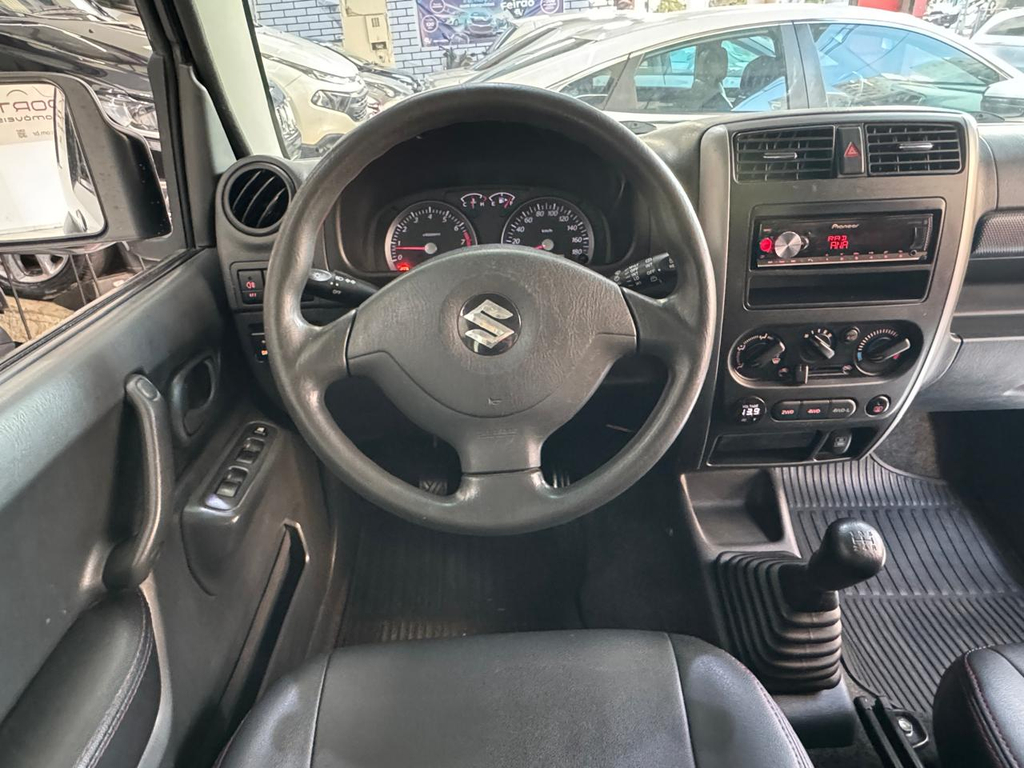 Suzuki Jimny Preto