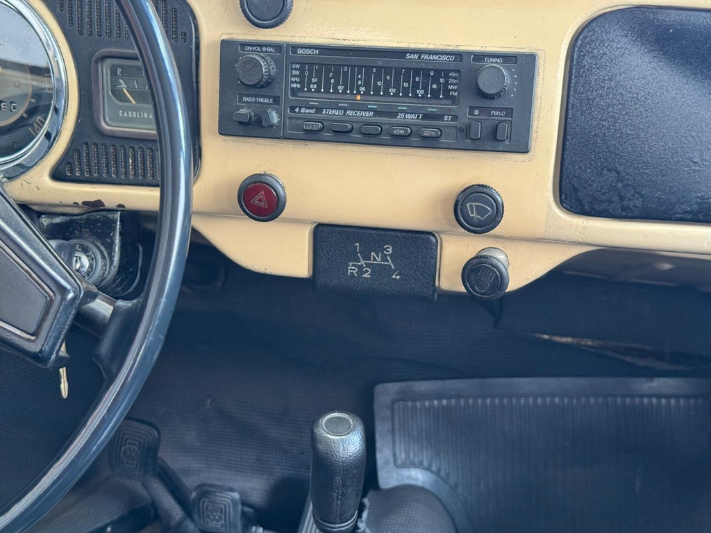 Volkswagen Fusca Amarelo