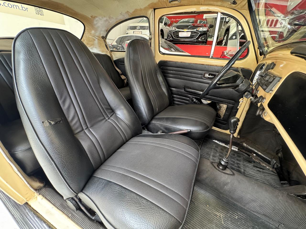 Volkswagen Fusca Amarelo