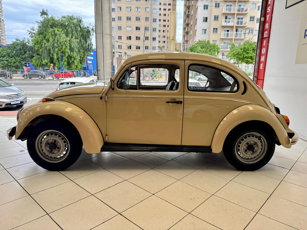 Volkswagen Fusca Amarelo