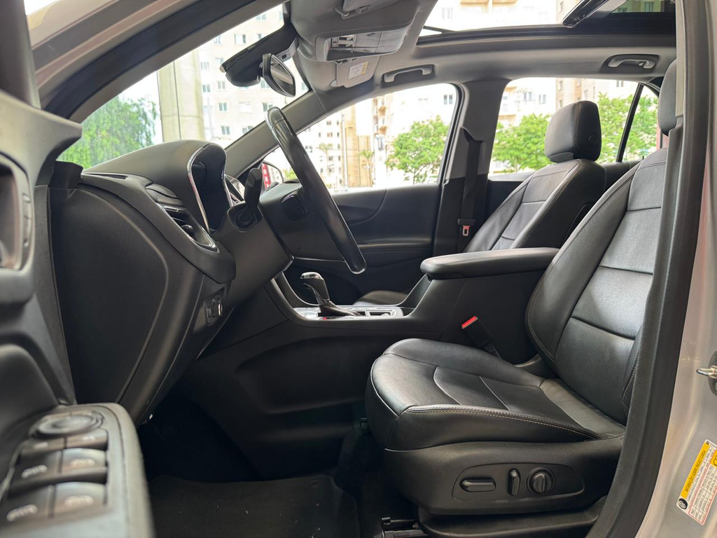 Chevrolet Equinox Prata