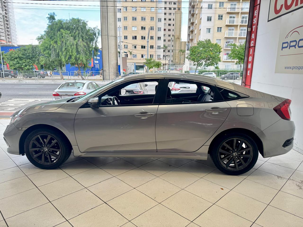Honda Civic Sedan Prata
