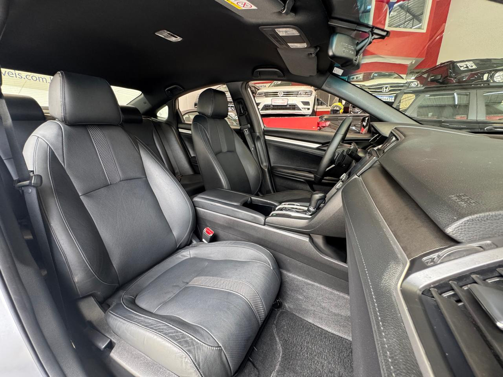 Honda Civic Sedan Prata