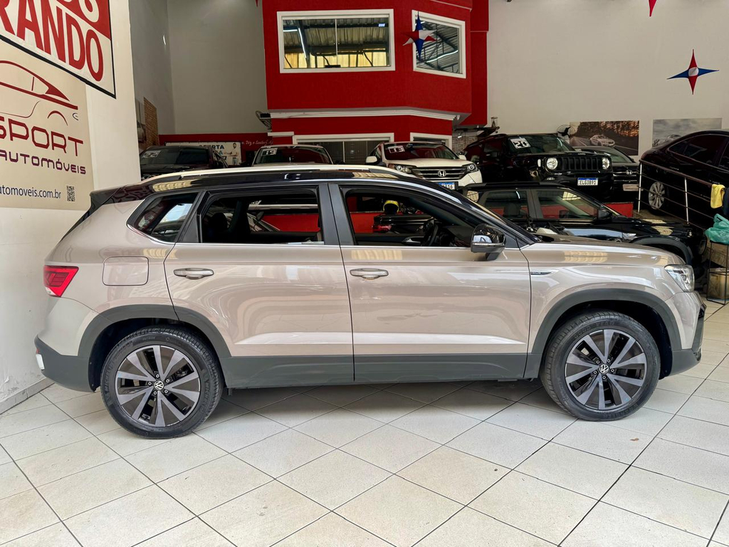 Volkswagen TAOS Bege