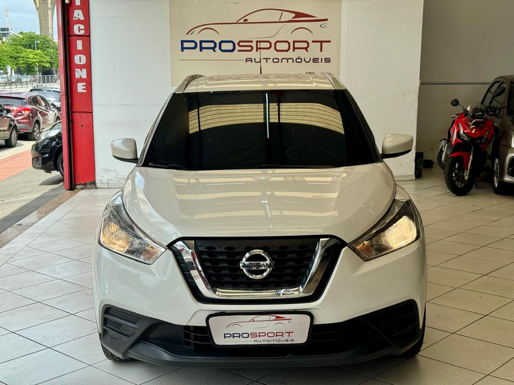 Nissan Kicks Branco