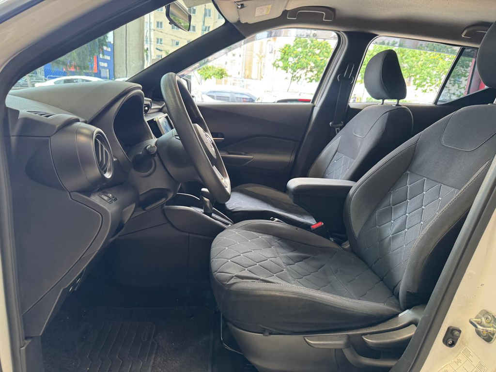 Nissan Kicks Branco