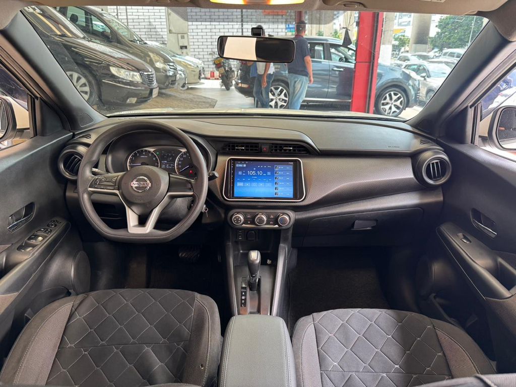 Nissan Kicks Branco