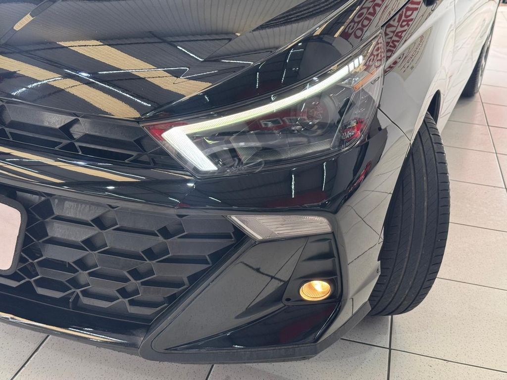 Hyundai HB20 Preto