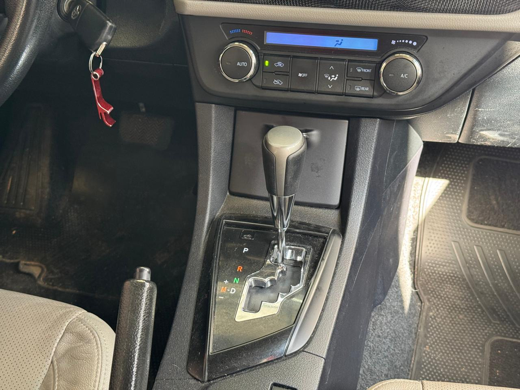 Toyota Corolla Branco
