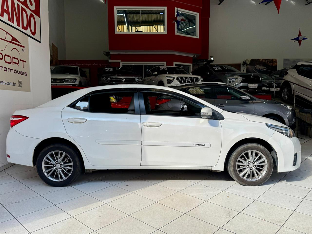 Toyota Corolla Branco