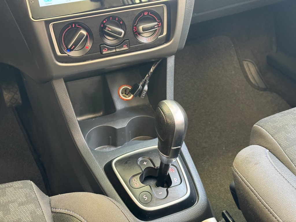 Volkswagen SpaceFox Prata