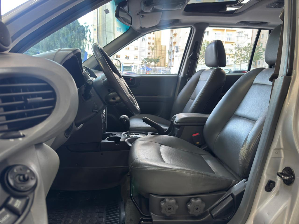 Hyundai Santa Fe Prata