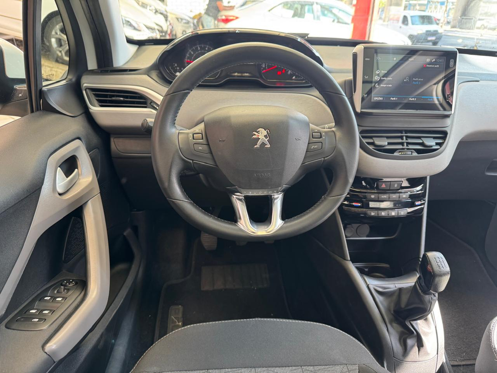 Peugeot 208 Branco