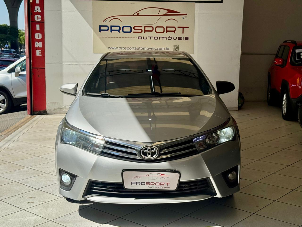 Toyota Corolla Prata