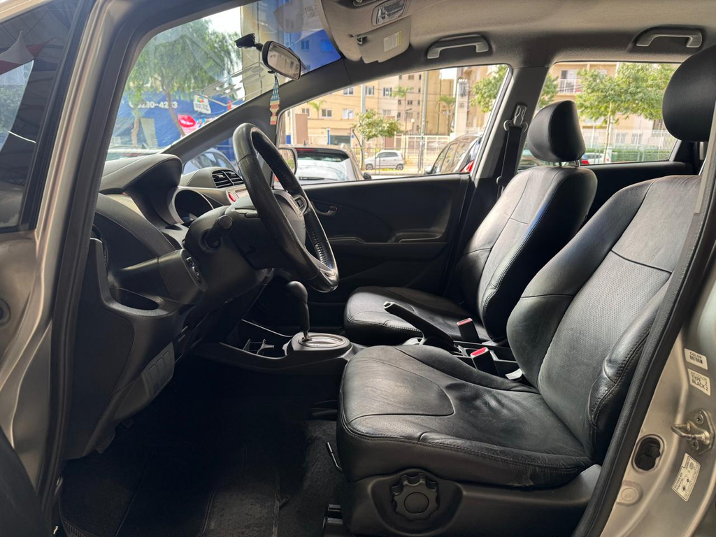 Honda Fit Prata