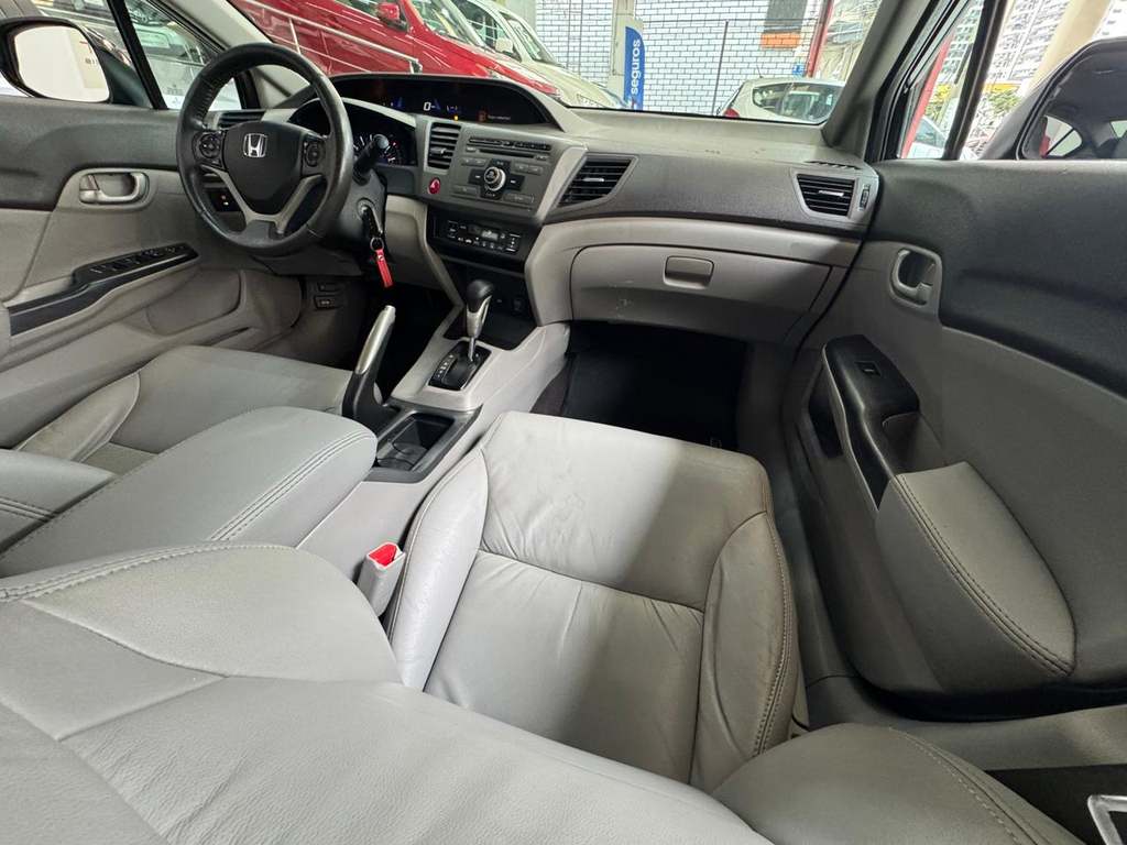 Honda Civic Preto