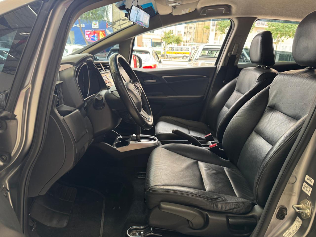 Honda Fit Cinza
