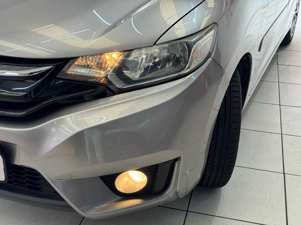 Honda Fit Cinza