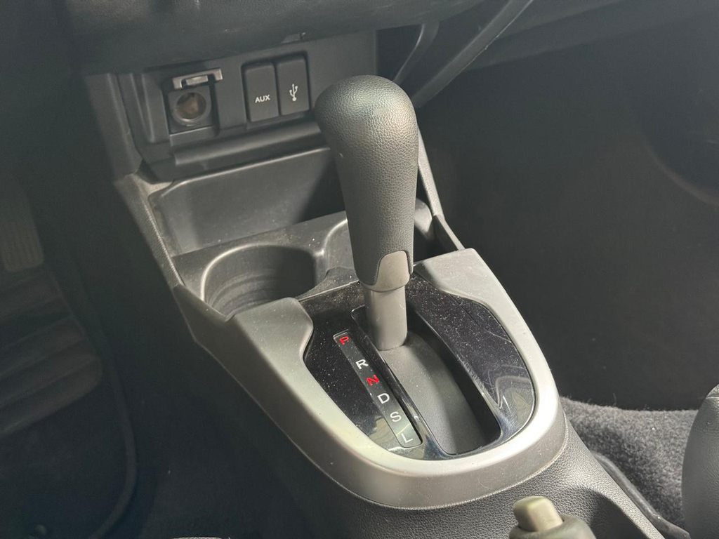 Honda Fit Cinza