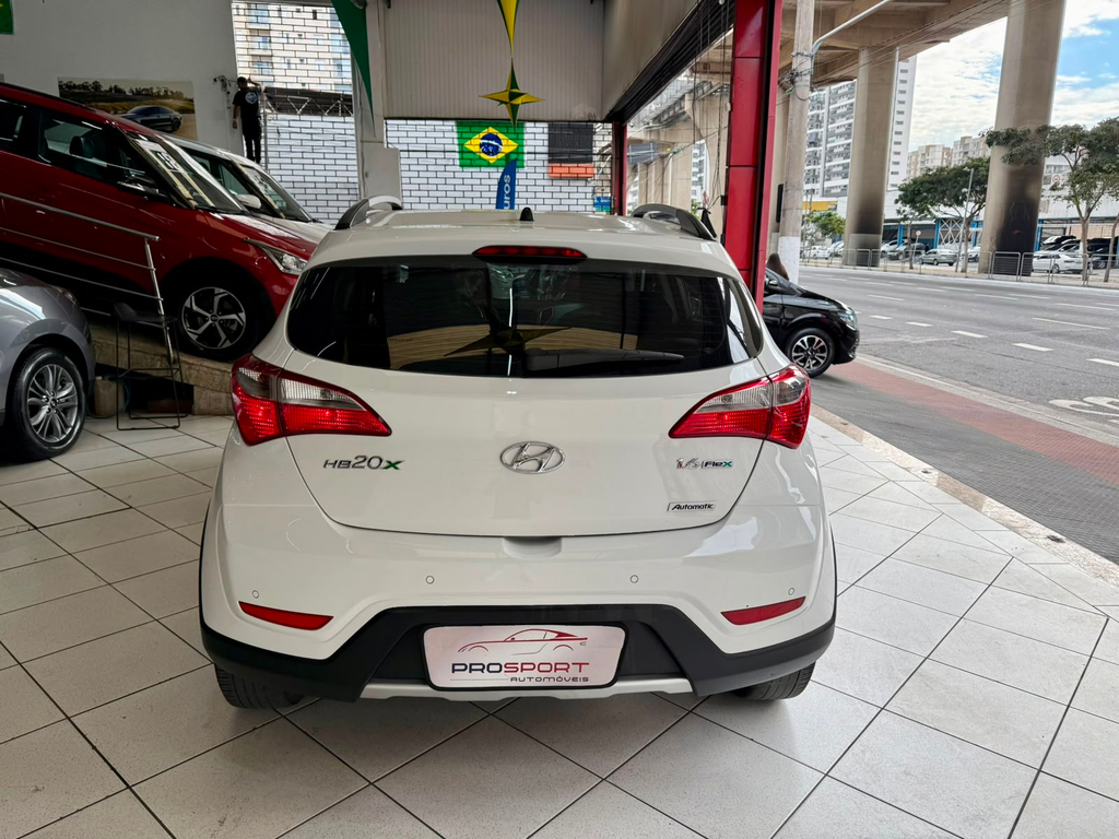 Hyundai HB20X Branco
