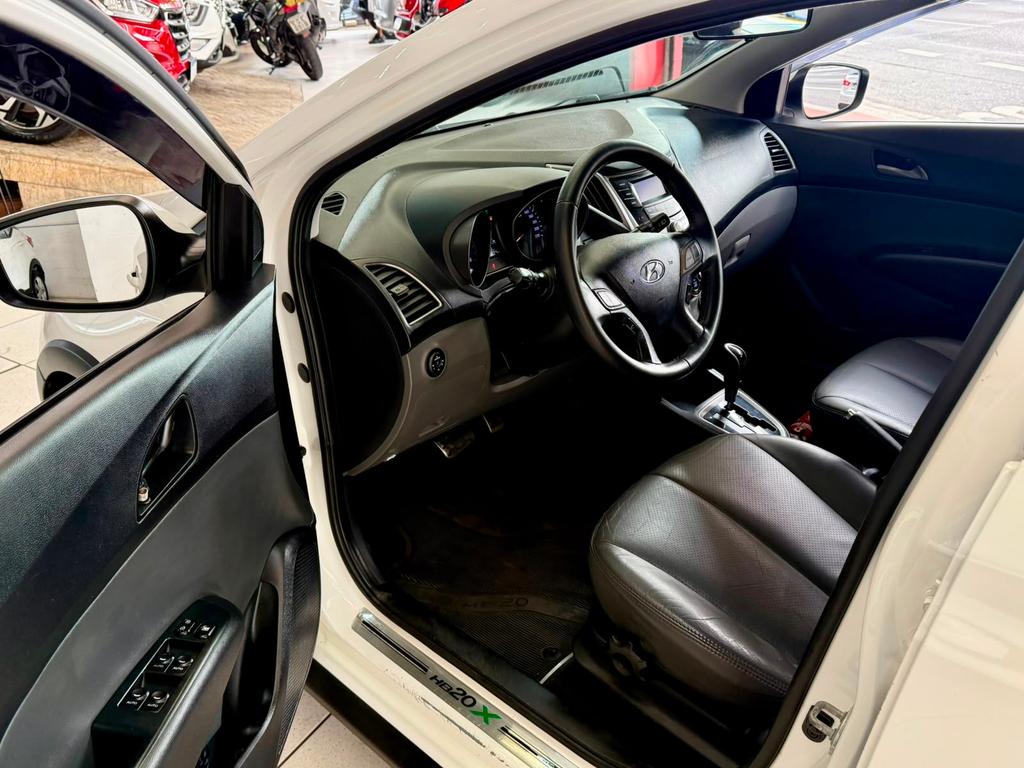 Hyundai HB20X Branco