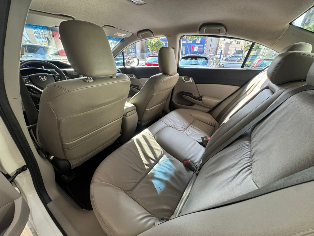 Honda Civic Branco