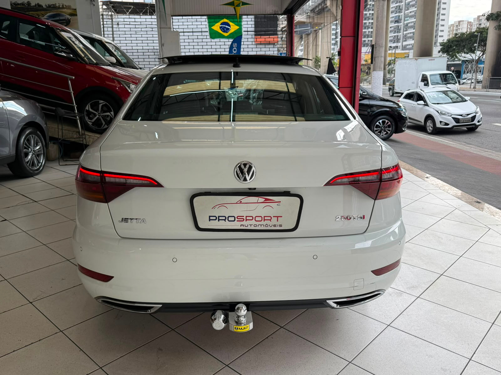 Volkswagen Jetta Branco