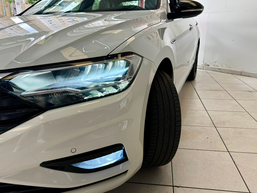 Volkswagen Jetta Branco