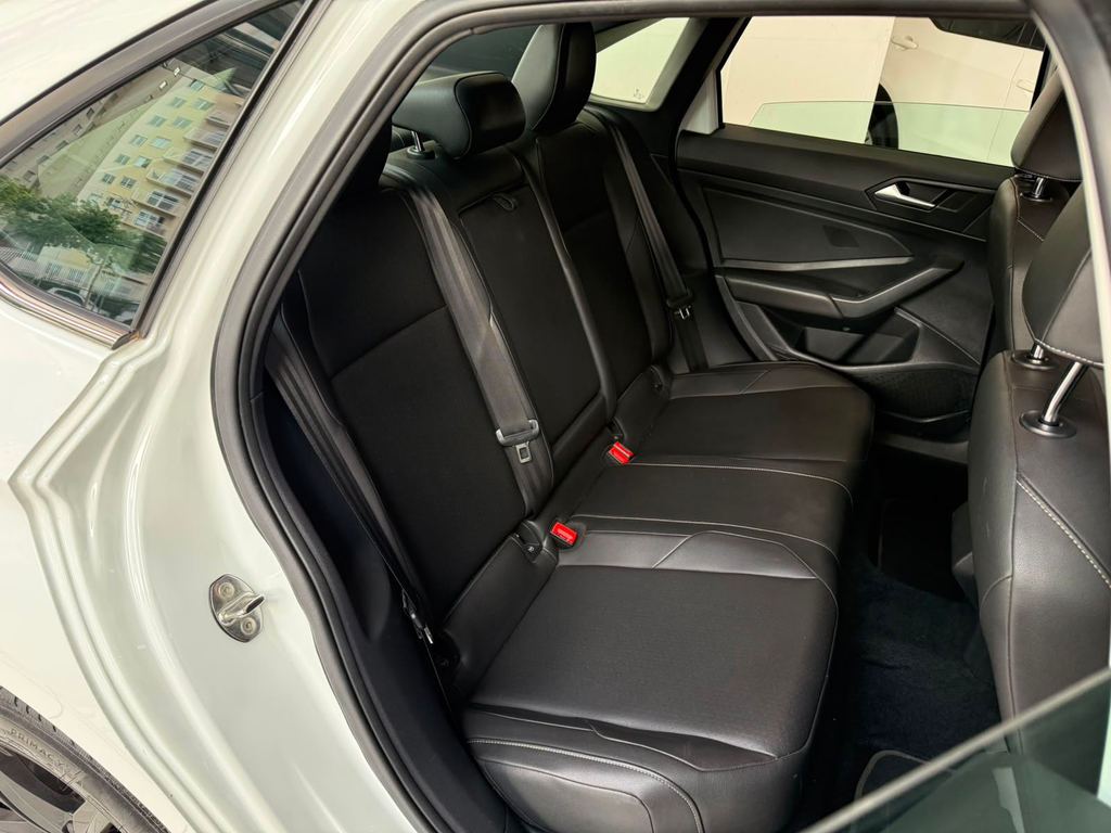 Volkswagen Jetta Branco
