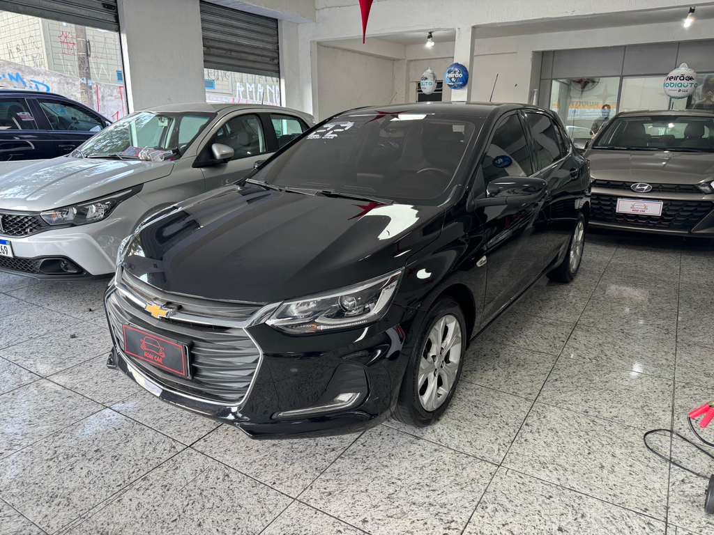 Chevrolet Onix Preto