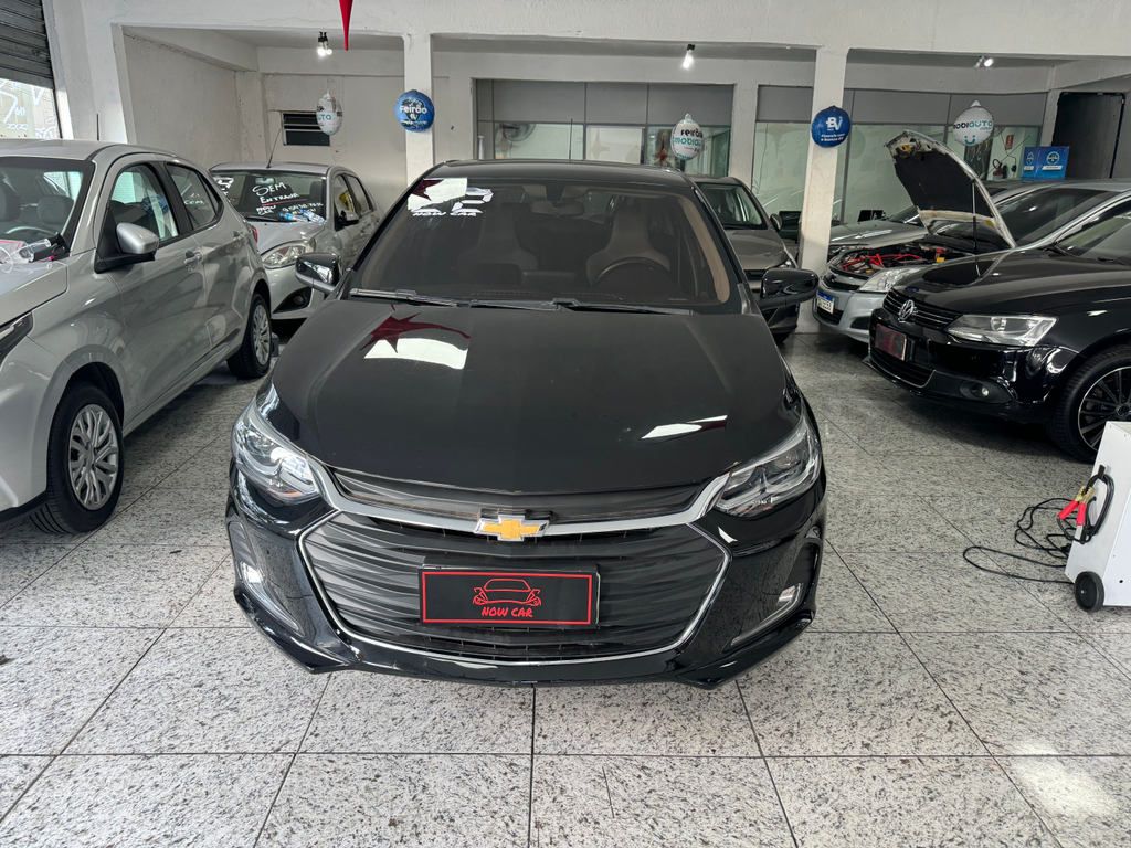Chevrolet Onix Preto
