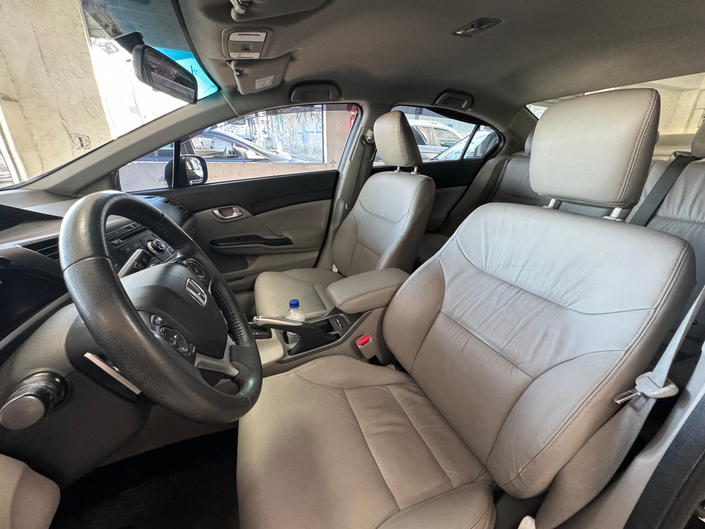 Honda Civic Sedan Preto