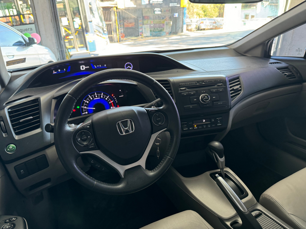 Honda Civic Sedan Preto