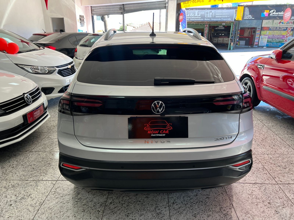 Volkswagen Nivus Prata