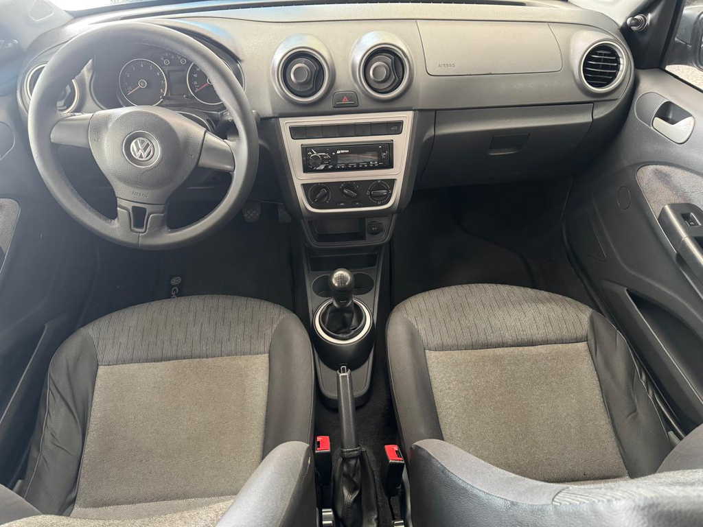Volkswagen Gol Preto