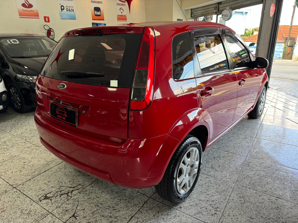 Ford Fiesta Vermelho