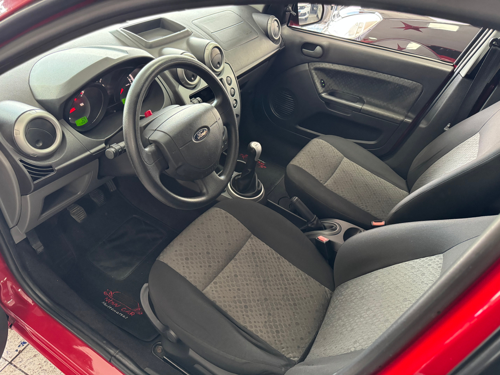 Ford Fiesta Vermelho