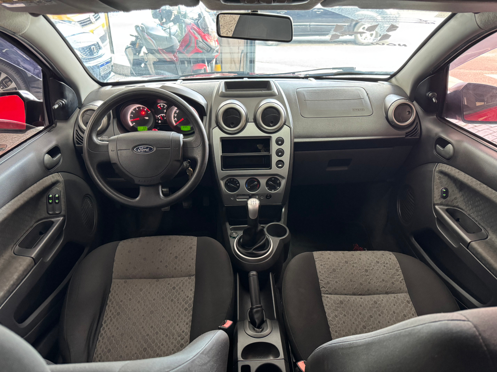 Ford Fiesta Vermelho